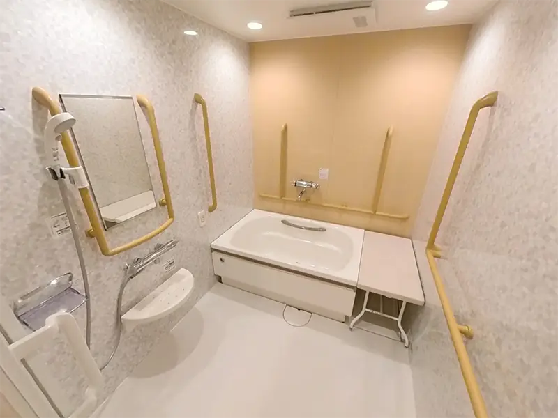 住宅型有料老人ホームMare門真「一般浴室」